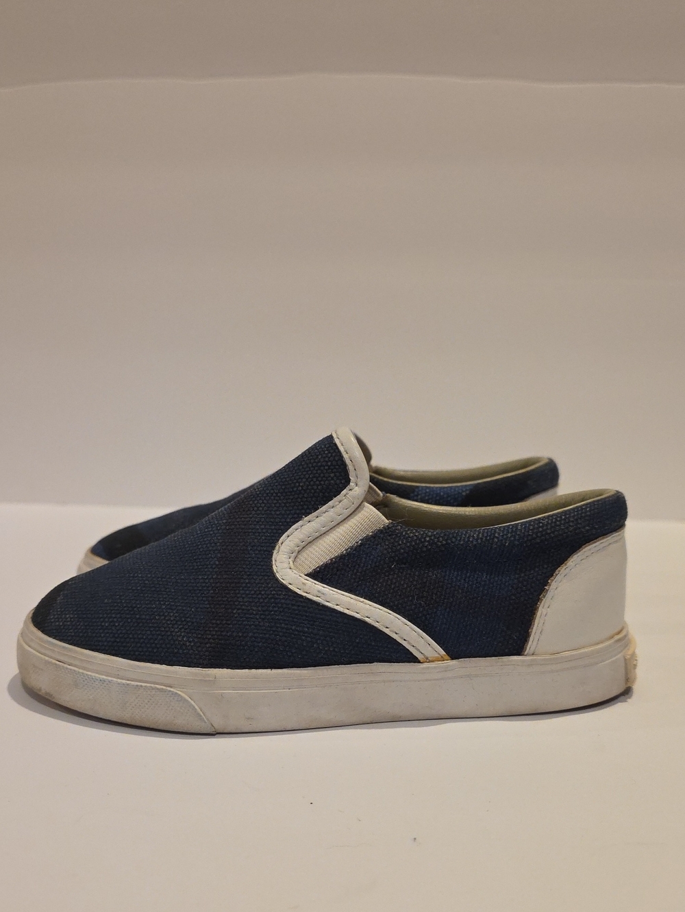 AUTHENTIC Burberry Kids Navy Novacheck Slip-On Canvas Shoes Sneakers Size 29